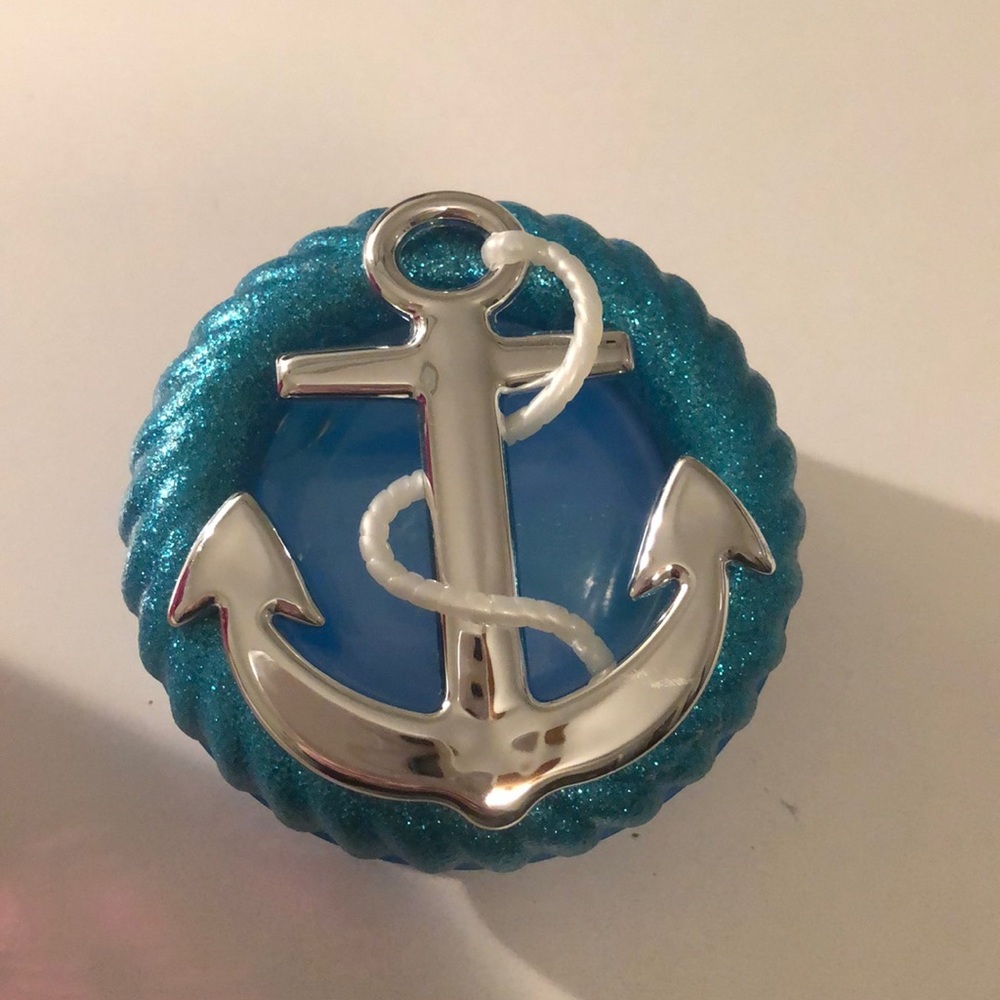 Bath and body works blue sparkle anchor scentport